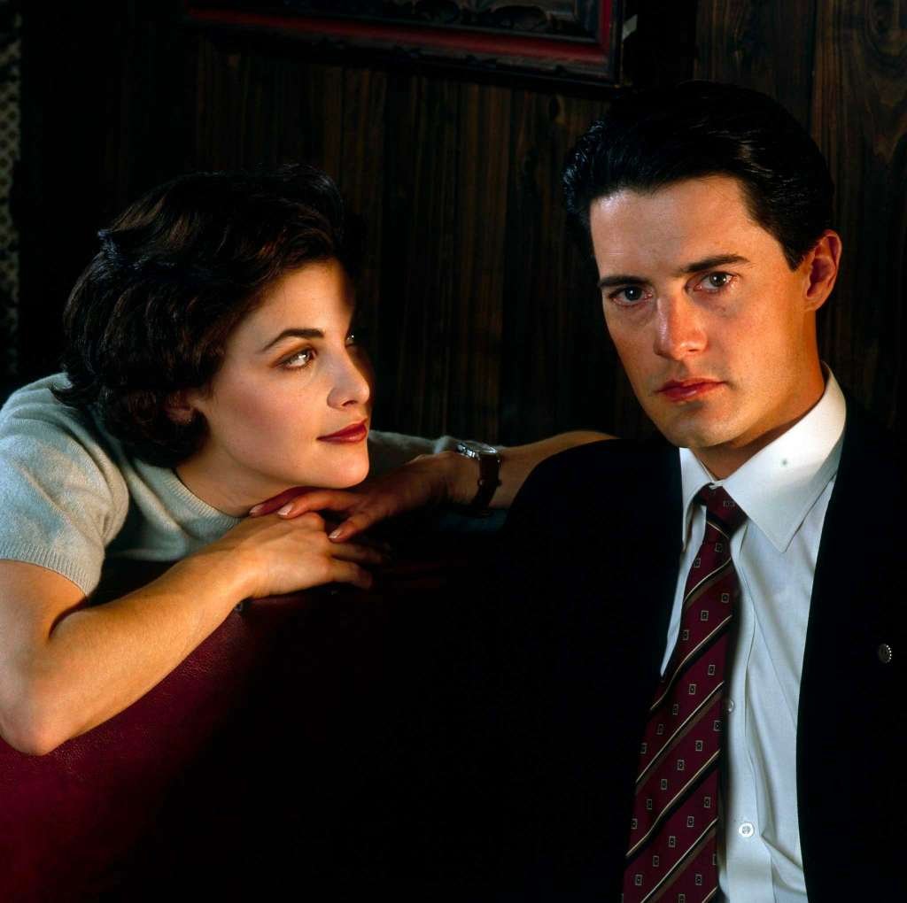 Twin Peaks kyle-maclachlan-lara-flynn-boyle.